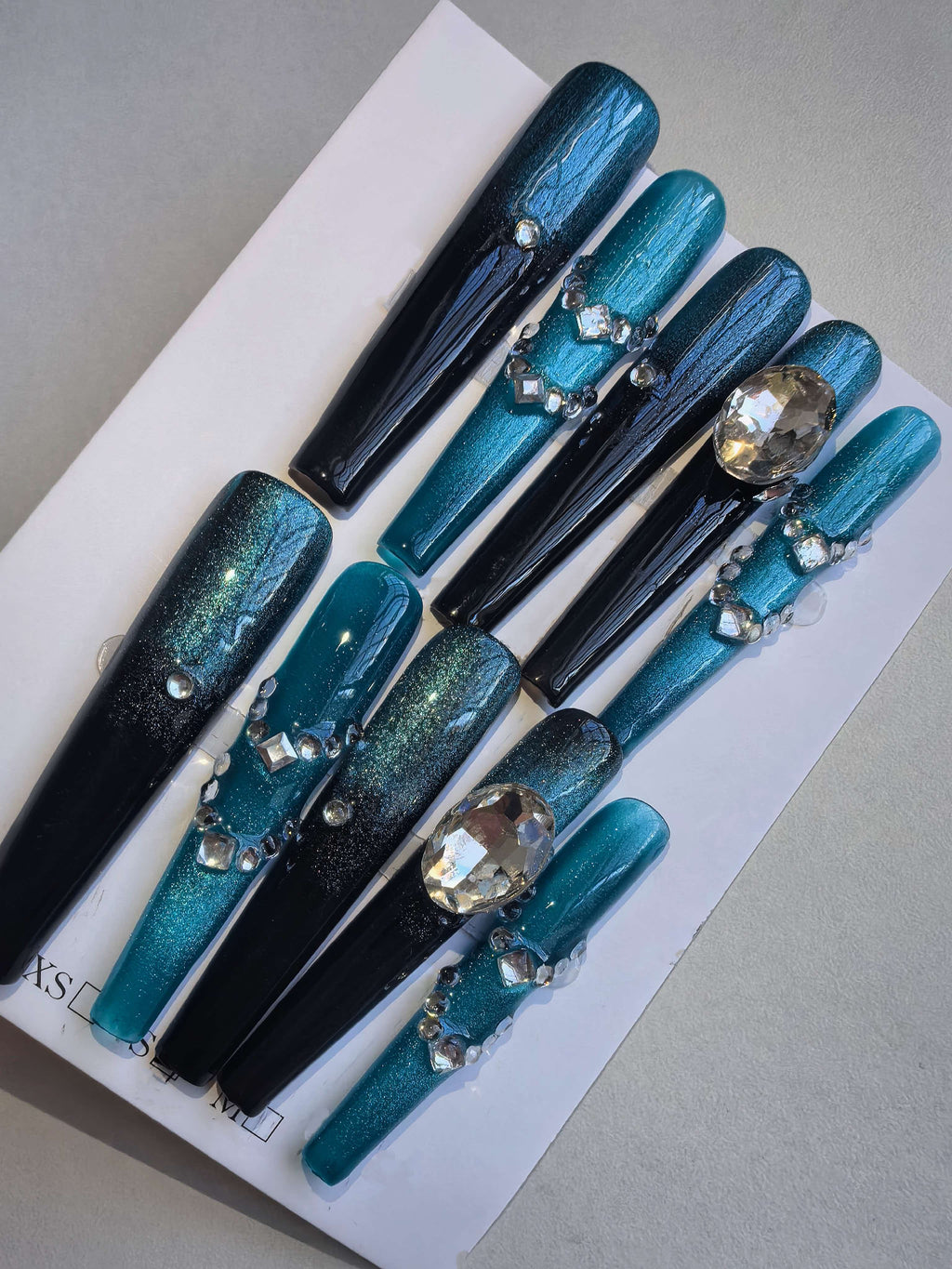 Blue cat eye Press On Nails