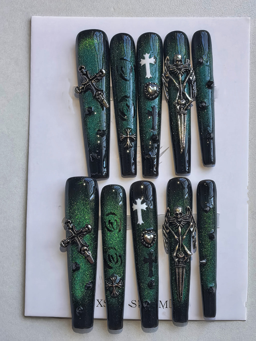 Halloween  press on nail with rainbow flash